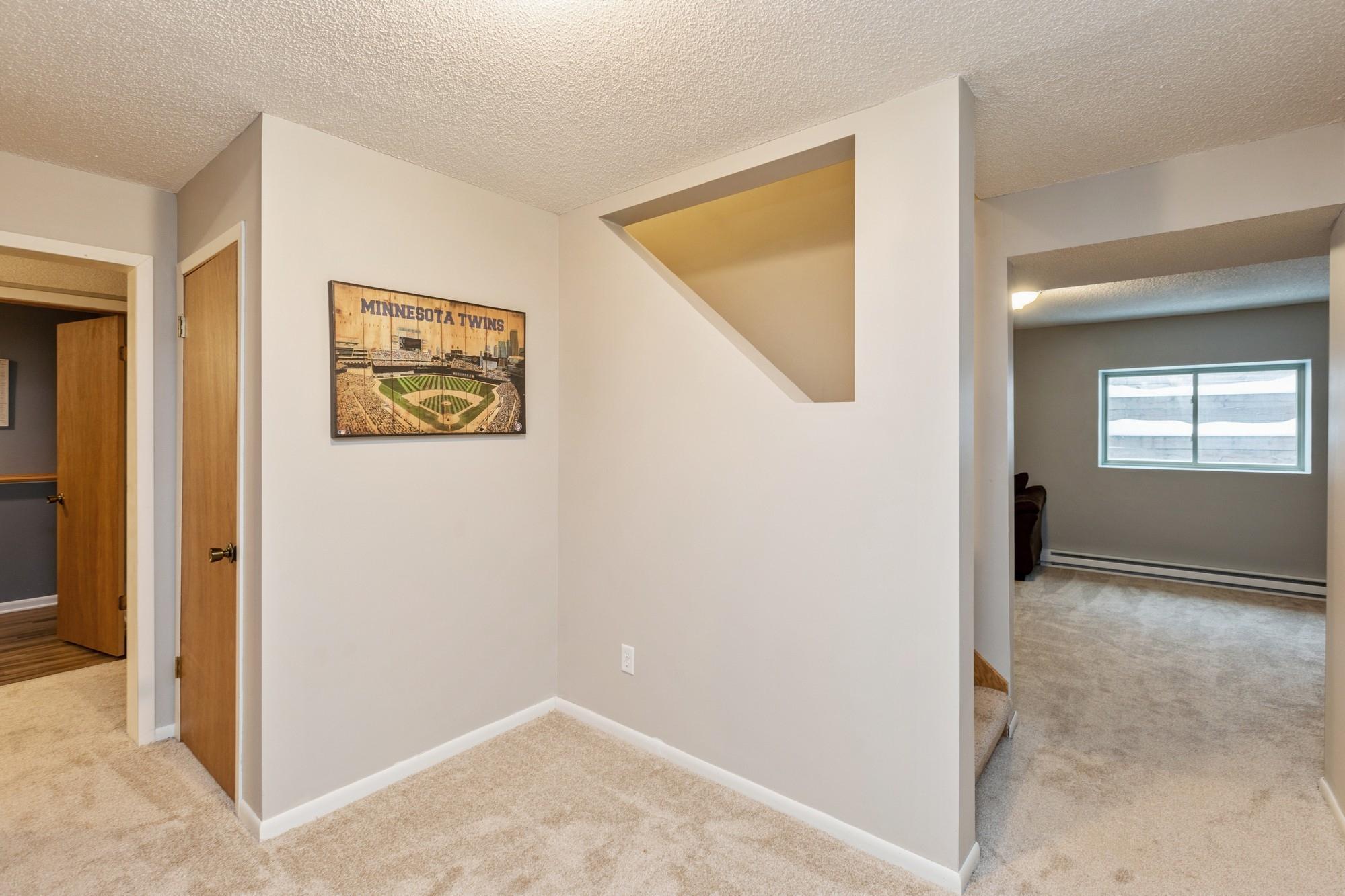 1152 Ridge Bluff Drive Chaska, MN 55318 - Photo 40 of 44 Gallery Image 40