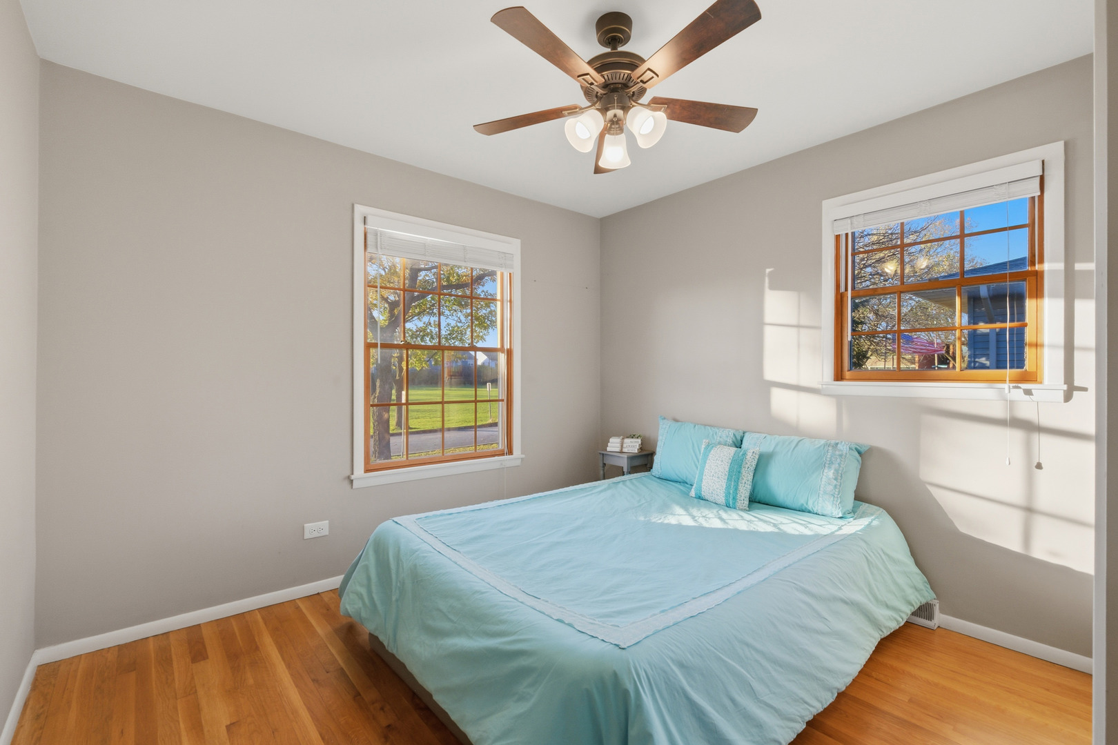 3208 Wren Lane Rolling Meadows, IL 60008 - Photo 14 of 30 a bedroom with a bed and a window