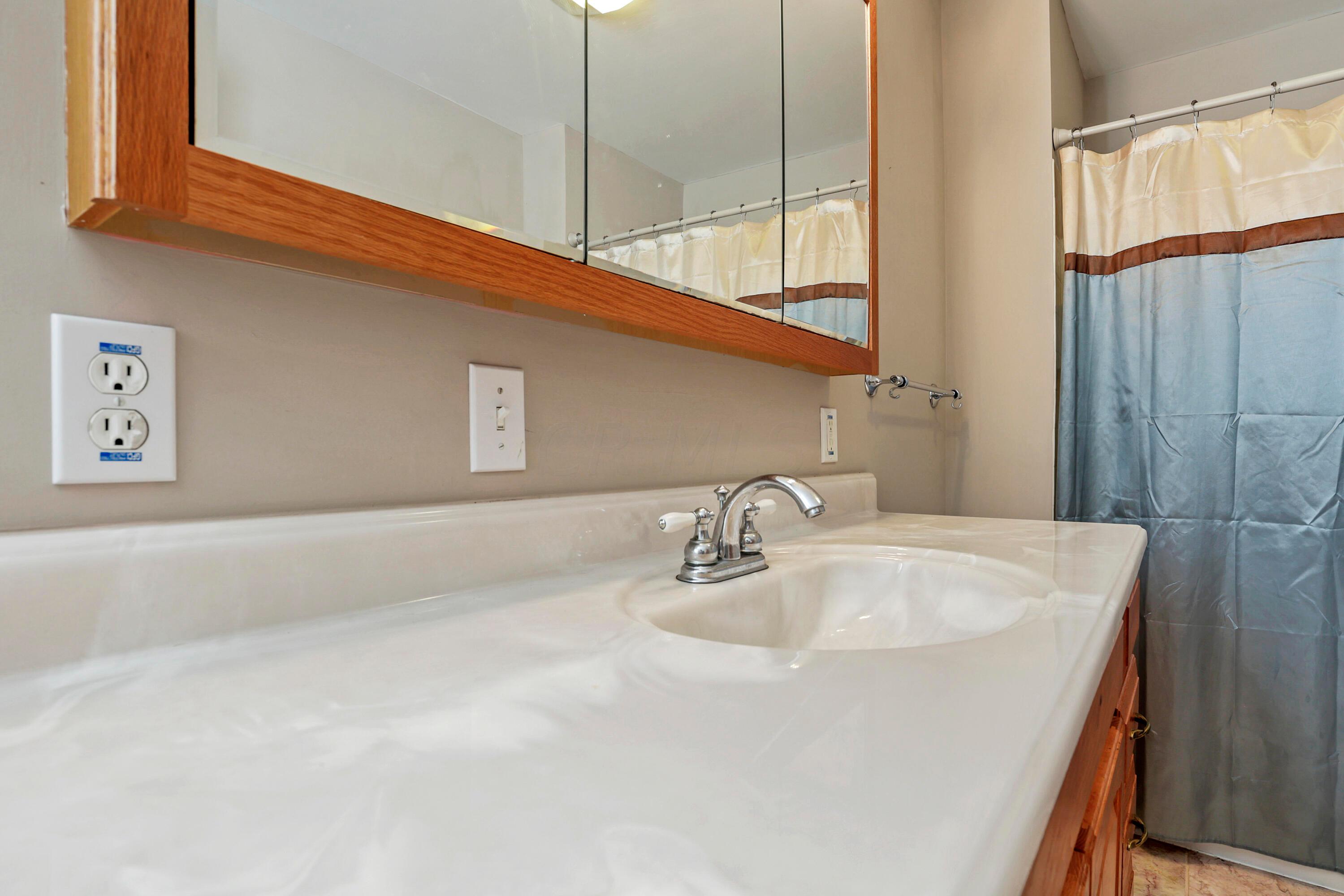 868 Pleasantville Road Lancaster, OH 43130 - Photo 45 of 63 0N4A0797