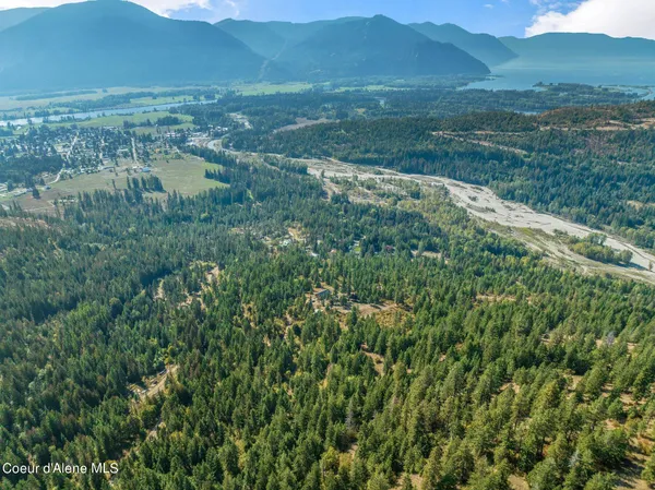 $285,000 | 818 Silver Creek Road, Clark Fork, ID 83811