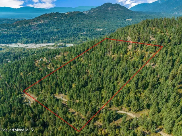 $285,000 | 818 Silver Creek Road, Clark Fork, ID 83811