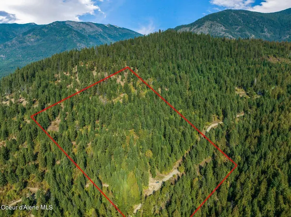 $285,000 | 818 Silver Creek Road, Clark Fork, ID 83811