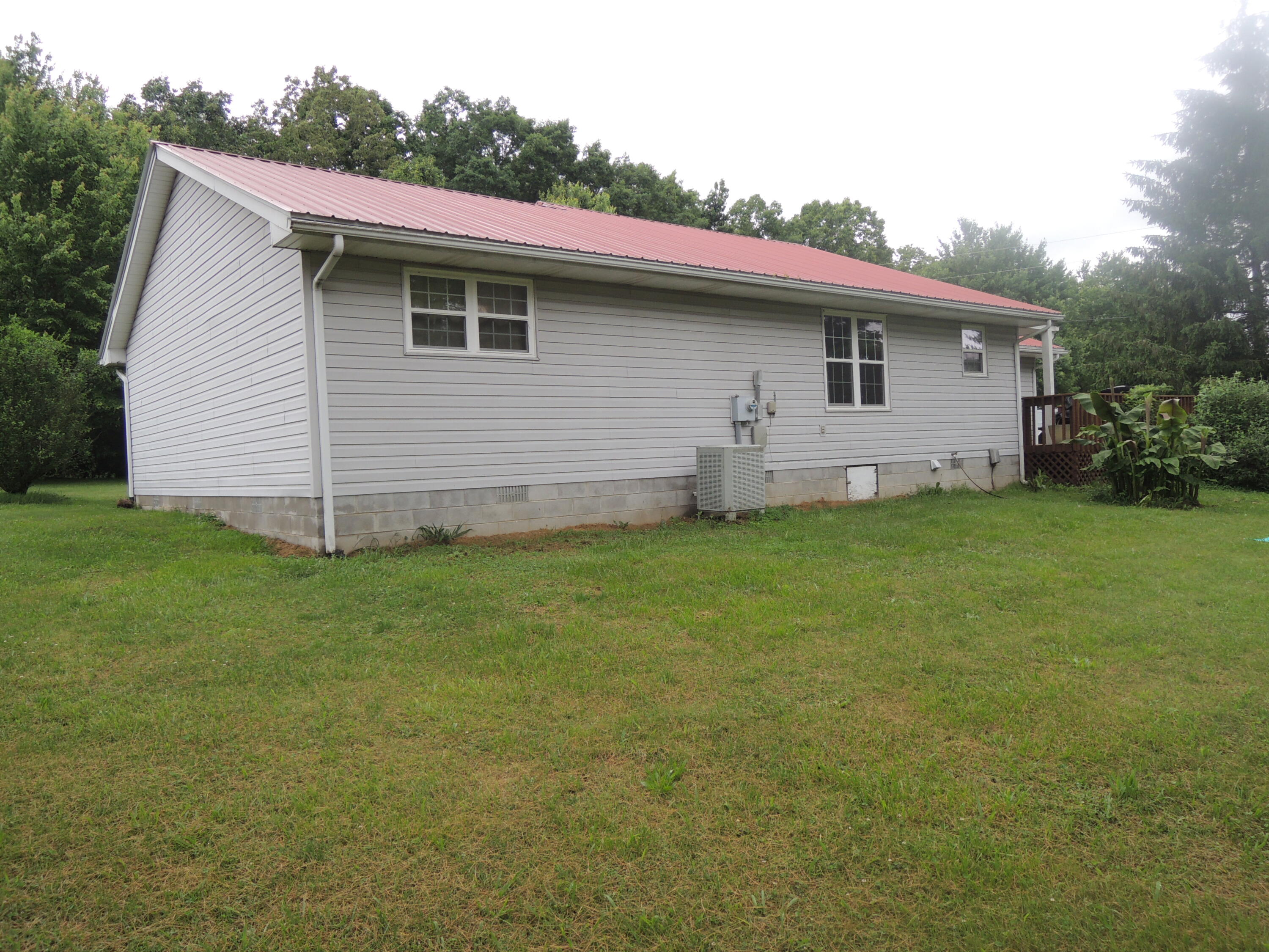 1019 Model Farm Road Jamestown, TN 38556 - Photo 4 of 18 DSCN7454