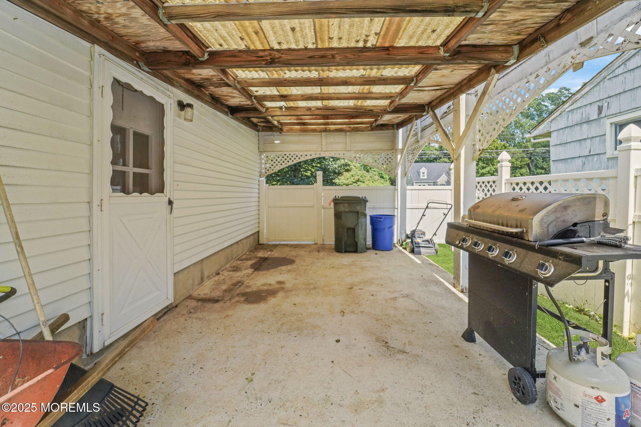 168 Pond Road Freehold, NJ 07728 - Photo 18 of 36 42-web-or-mls-DSC07816