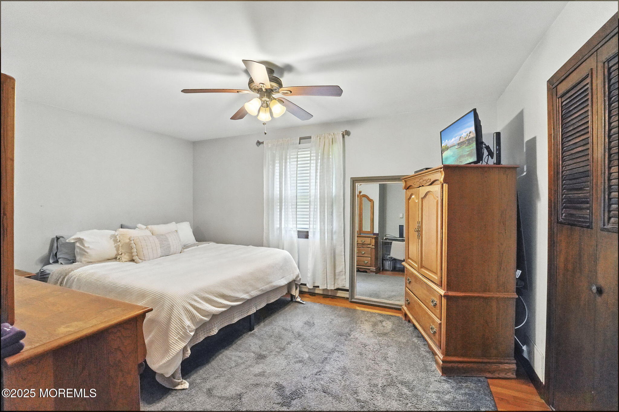 168 Pond Road Freehold, NJ 07728 - Photo 5 of 36 19-web-or-mls-DSC07631