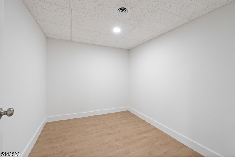 125 Main Street Hampton, NJ 08827 - Photo 25 of 39