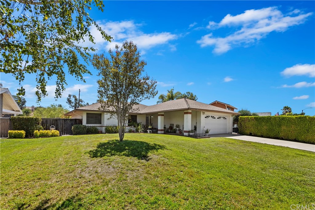 a view of a house with a big yard