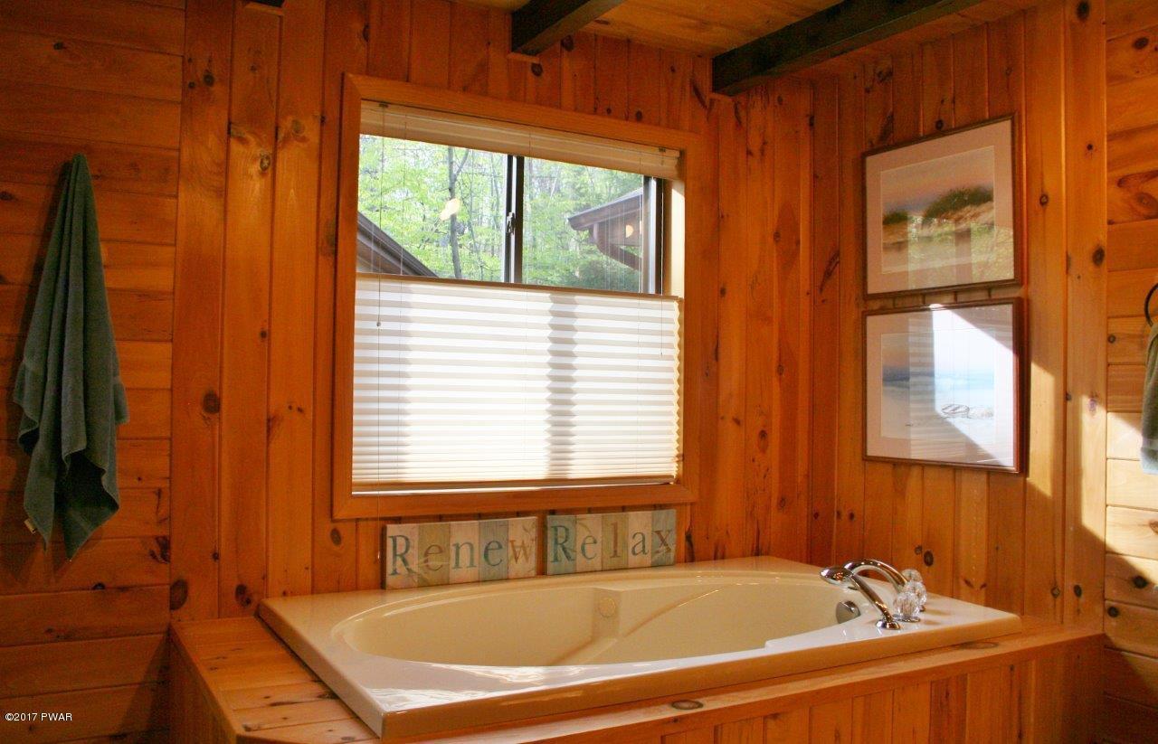 33 Rock Road Lakeville, PA 18438 - Photo 22 of 35