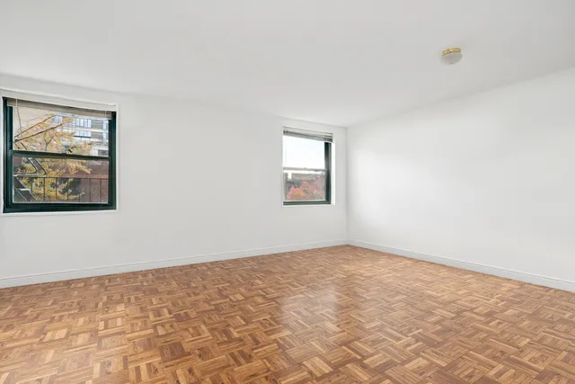 $1,250,000 | 137 Barrow Street, Unit 5A | West Village