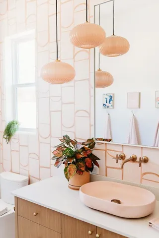 a view of livingroom with furniture