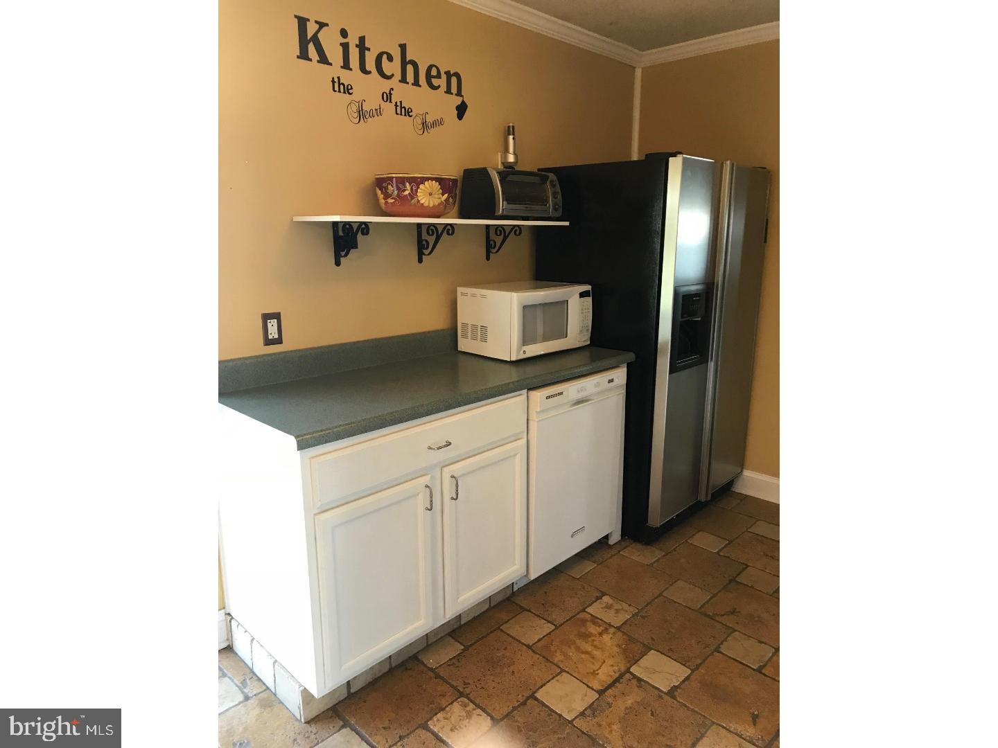 820 Chatham Road Fairless Hills, PA 19030 - Photo 6 of 14 Kitchen
