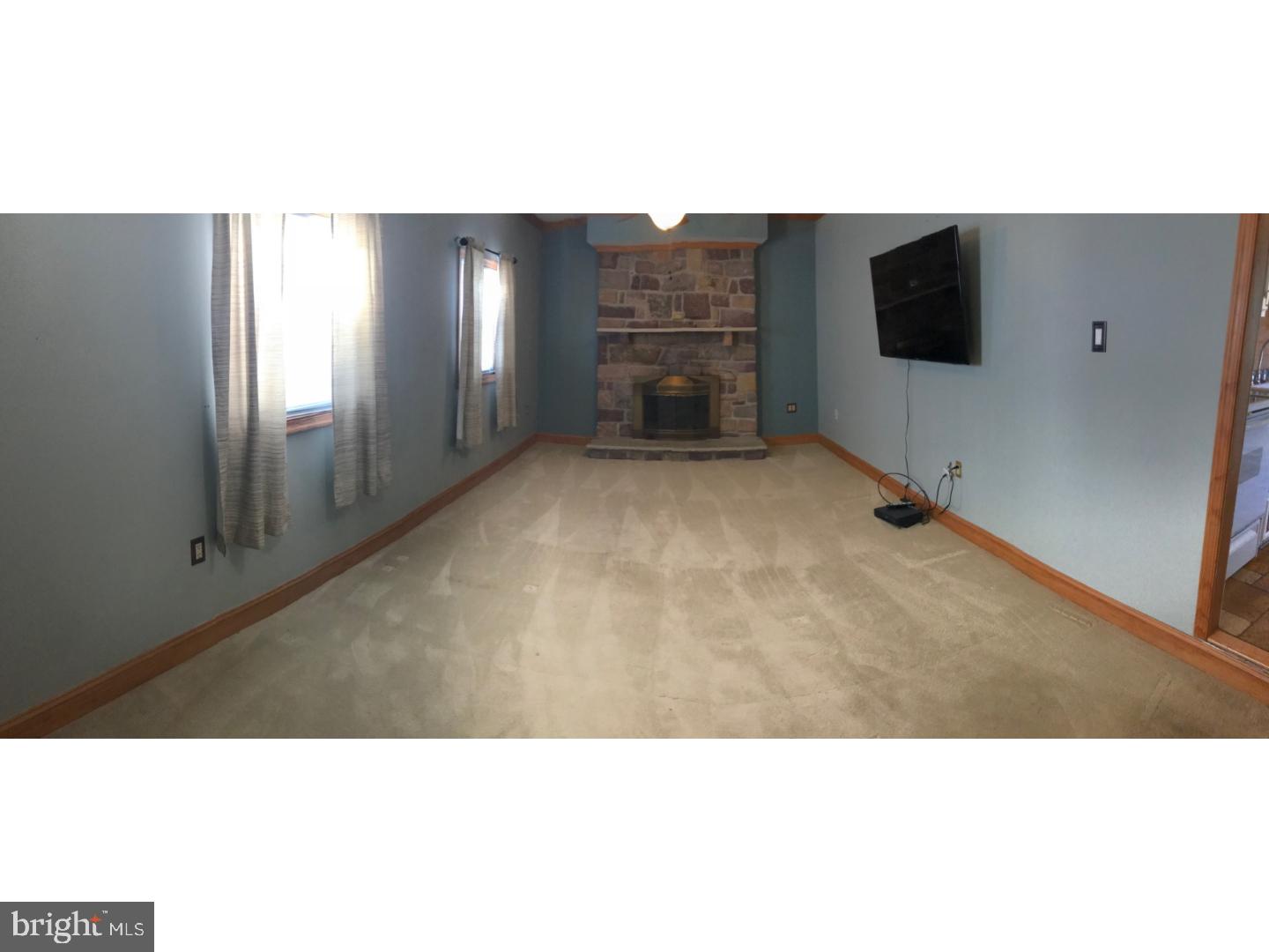 820 Chatham Road Fairless Hills, PA 19030 - Photo 8 of 14 Family Room