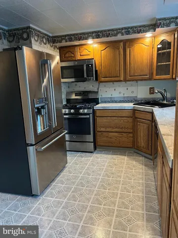 a view of a bathroom