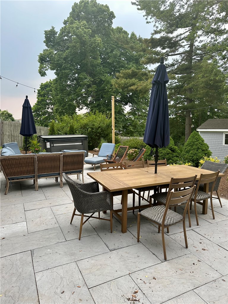 17 Rosedale Court Middletown, RI 02842 - Photo 31 of 40