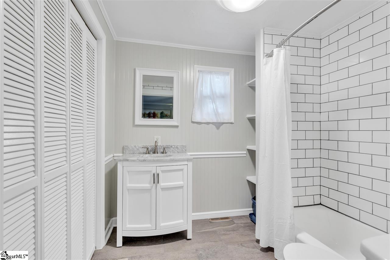 11 South Franklin Road Greenville, SC 29609 - Photo 12 of 24 Gallery Image 12