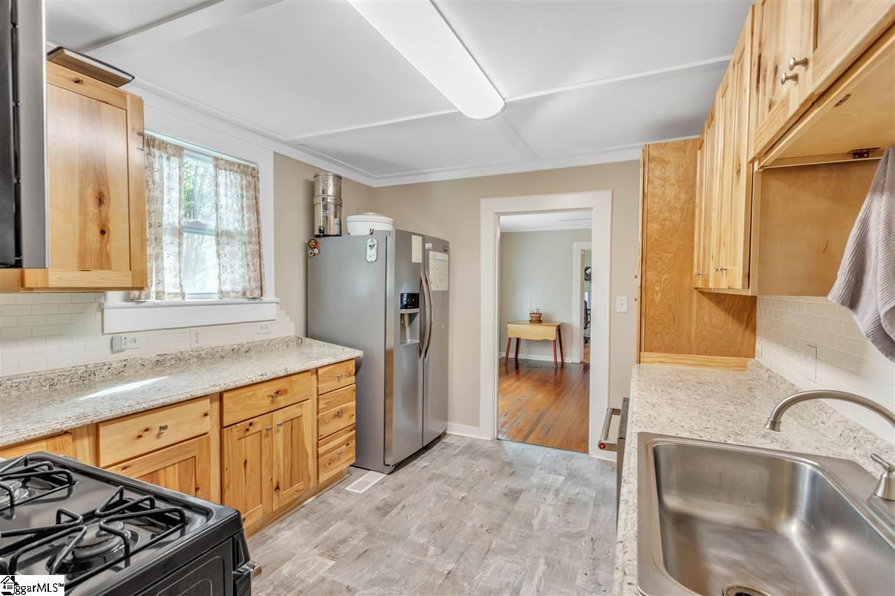 11 South Franklin Road Greenville, SC 29609 - Photo 14 of 24 Gallery Image 14
