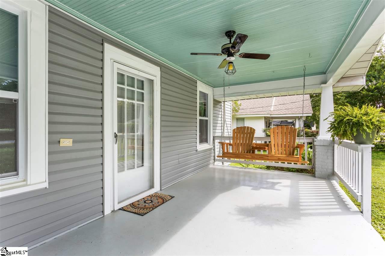 11 South Franklin Road Greenville, SC 29609 - Photo 4 of 24 Gallery Image 4