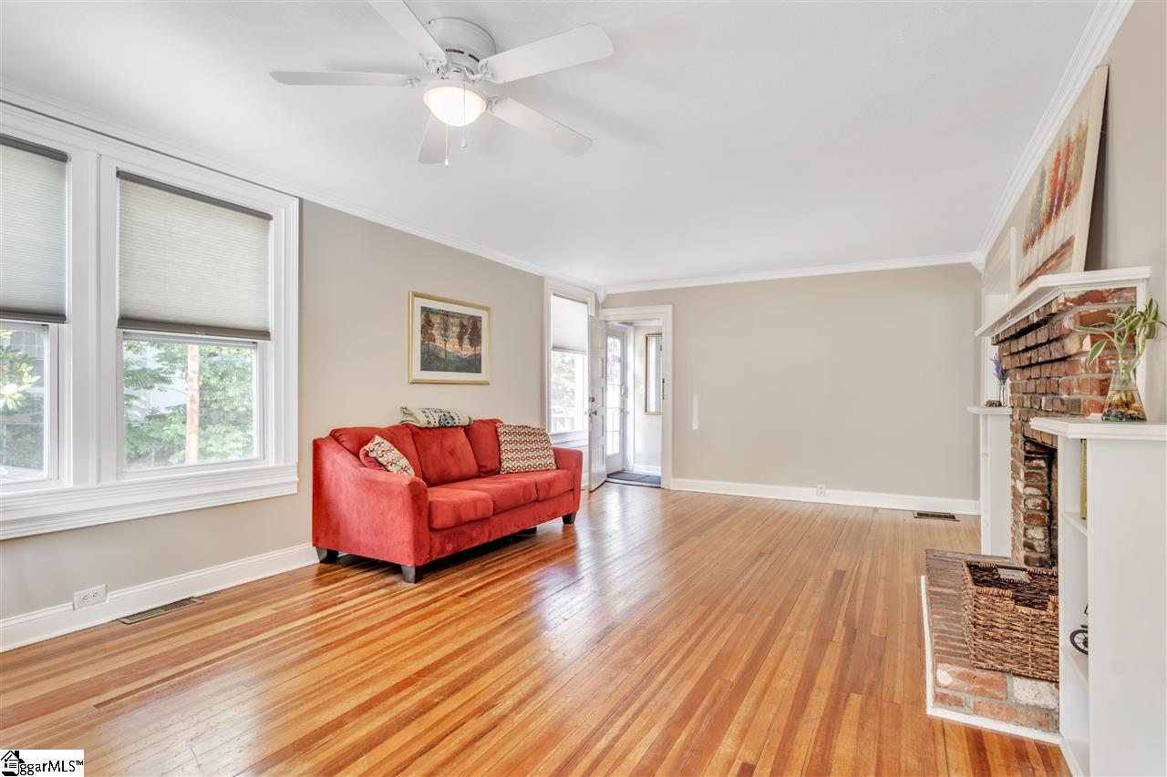 11 South Franklin Road Greenville, SC 29609 - Photo 5 of 24 Gallery Image 5