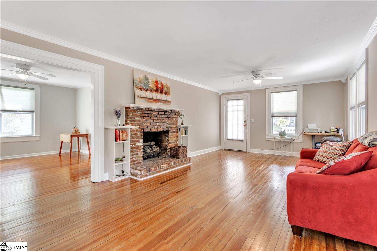 11 South Franklin Road Greenville, SC 29609 - Photo 6 of 24 Gallery Image 6
