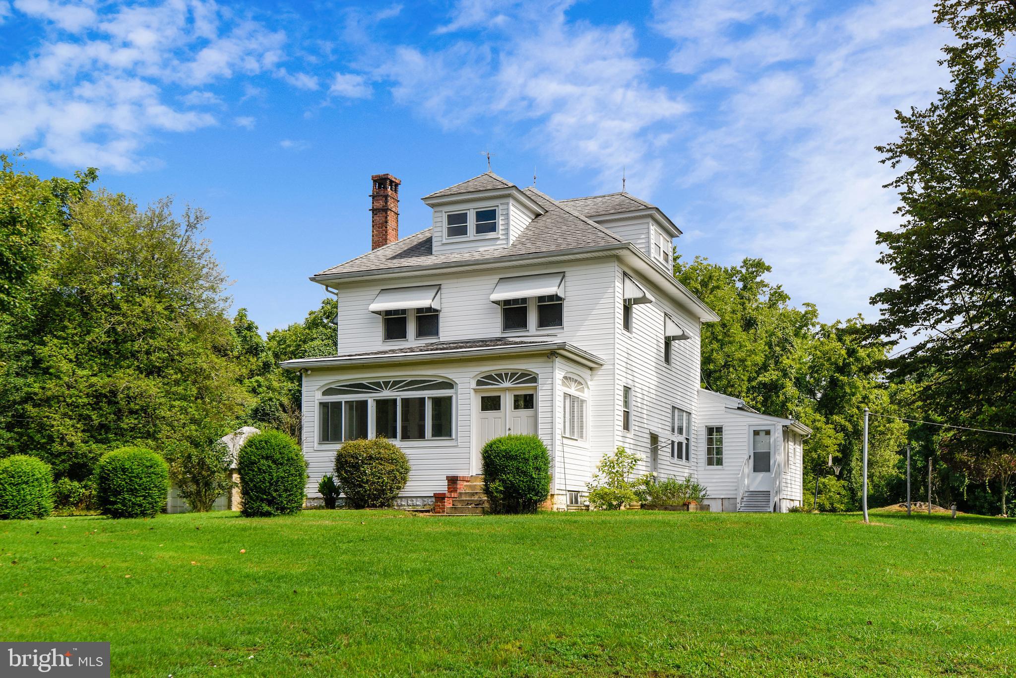 Welcome to 502 Ferry Point Road