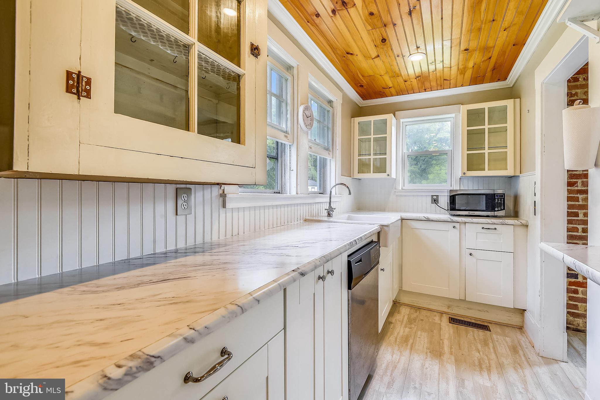 502 Ferry Point Road Annapolis, MD 21403 - Photo 20 of 28