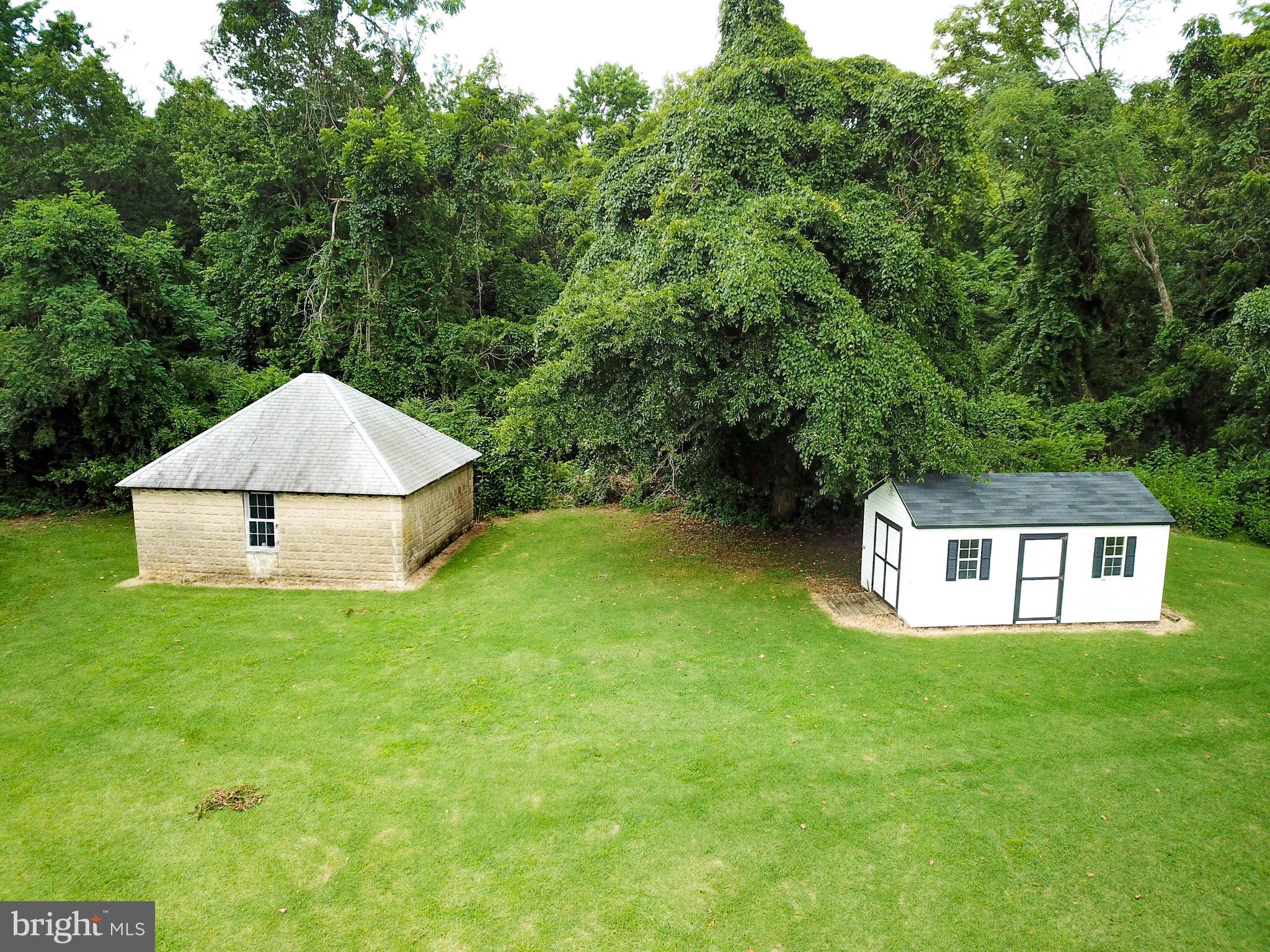 502 Ferry Point Road Annapolis, MD 21403 - Photo 6 of 28 2 Car garage and Amish shed