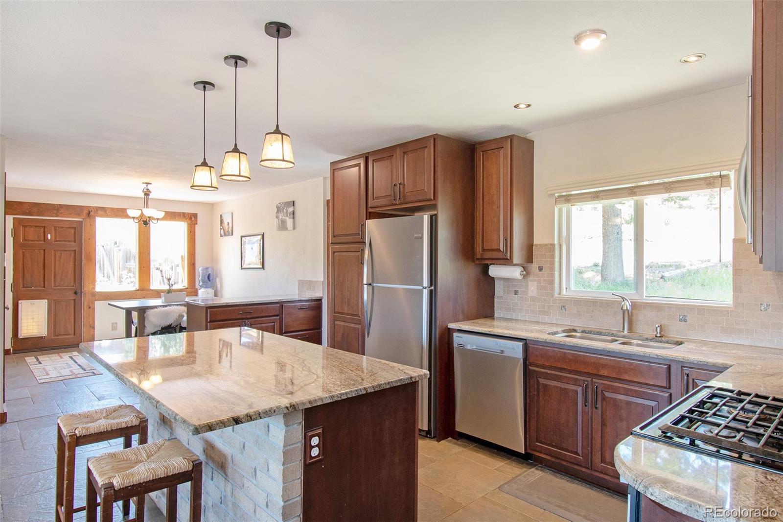 31480 Hilltop Road Golden, CO 80403 - Photo 10 of 25 Gallery Image 10