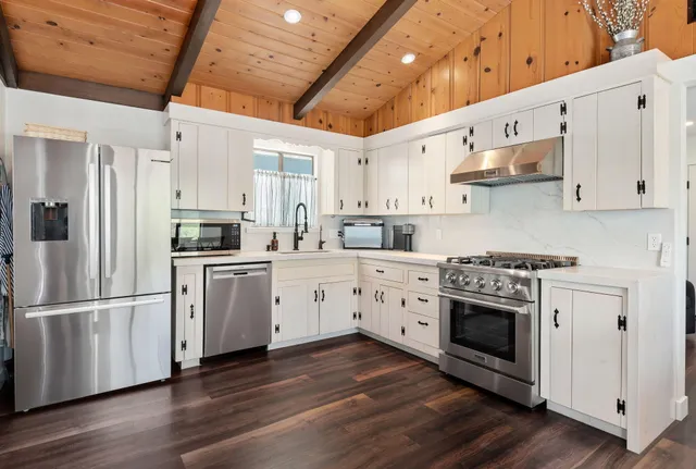 $2,995,000 | 345 Sierra Vista Road, Montecito, CA 93108