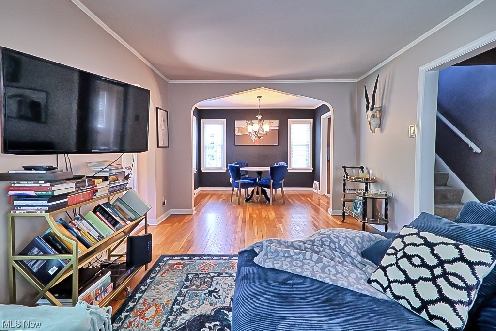 16509 Munn Road Cleveland, OH 44111 - Photo 4 of 32 Gallery Image 4