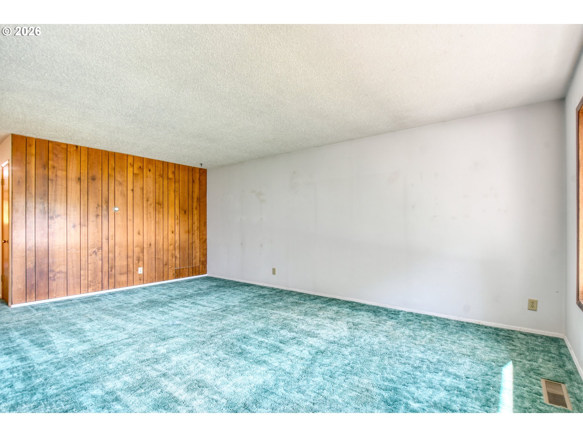 1303 Southwest 41st Street Pendleton, OR 97801 - Photo 6 of 38