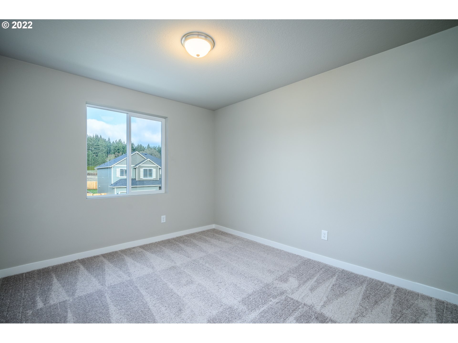 272 West 17th Street Lafayette, OR 97127 - Photo 17 of 26