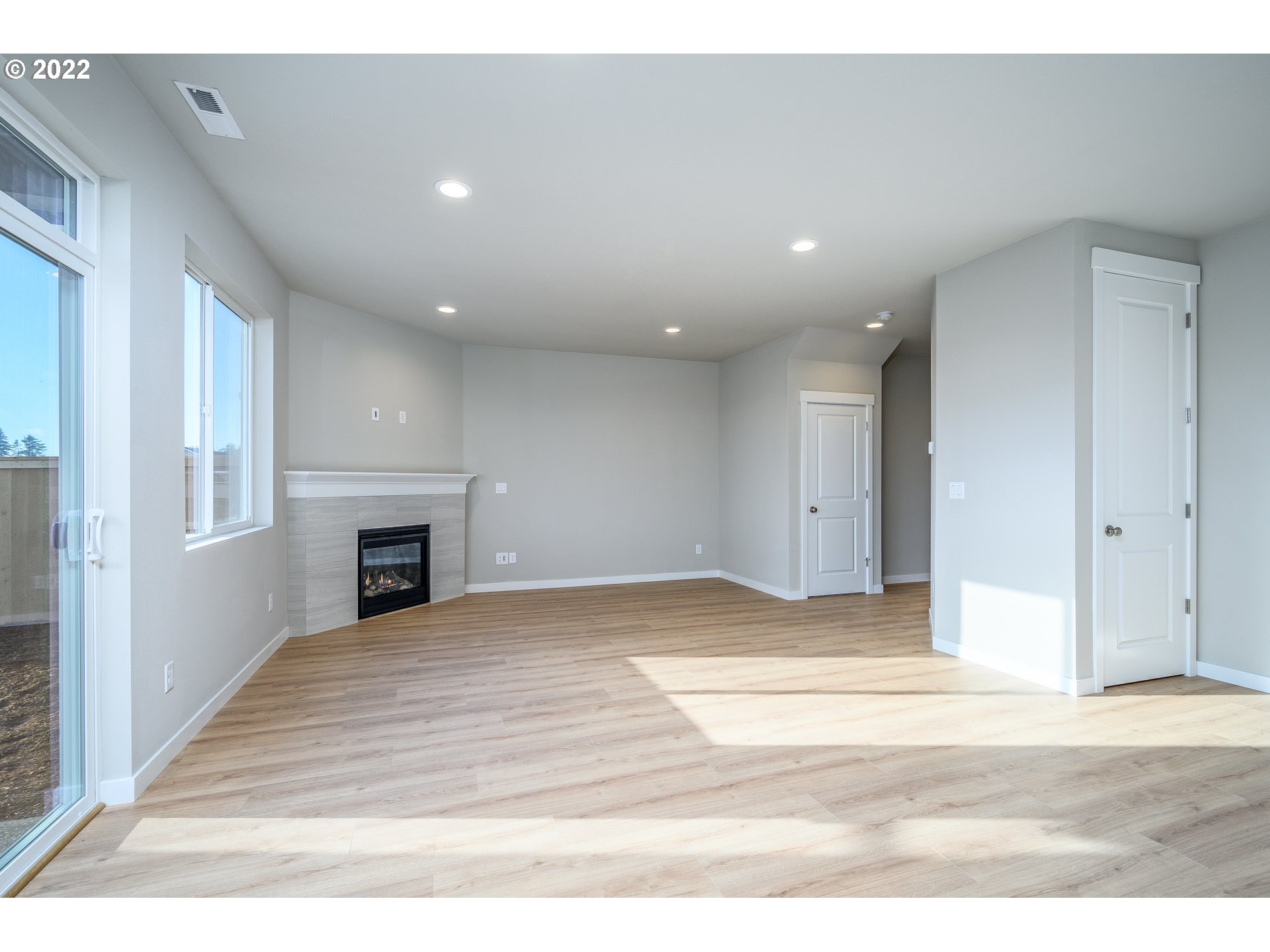 272 West 17th Street Lafayette, OR 97127 - Photo 8 of 26