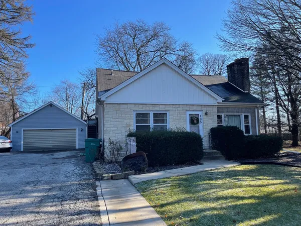 $1,850 | 795 Estes Street, Unit 1, Gurnee, IL 60031