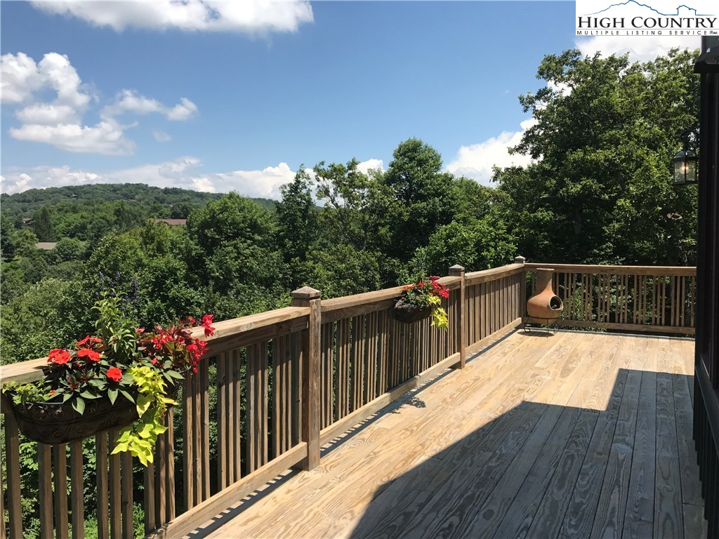 169 Crestview Lane Boone, NC 28607 - Photo 11 of 33 Gallery Image 11