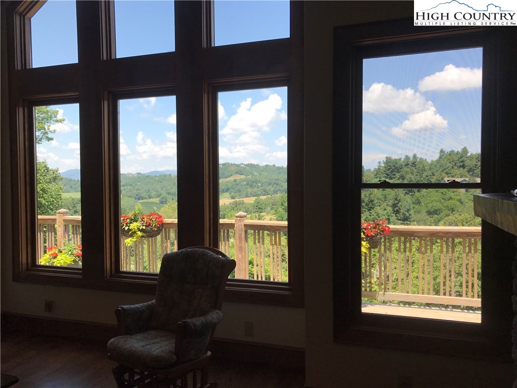 169 Crestview Lane Boone, NC 28607 - Photo 6 of 33 Gallery Image 6