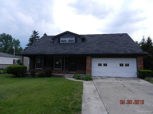 29741 Rambling Road Southfield, MI 48076 - Photo 1 of 25 DSCN0864.JPG