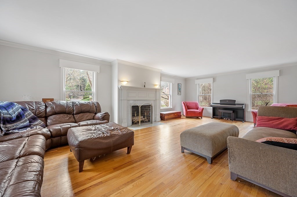40 Country Road Holliston, MA 01746 - Photo 22 of 37 Gallery Image 22