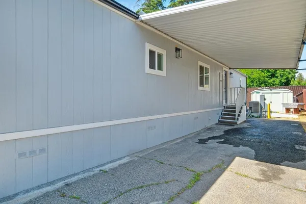 a view of a house with a garage