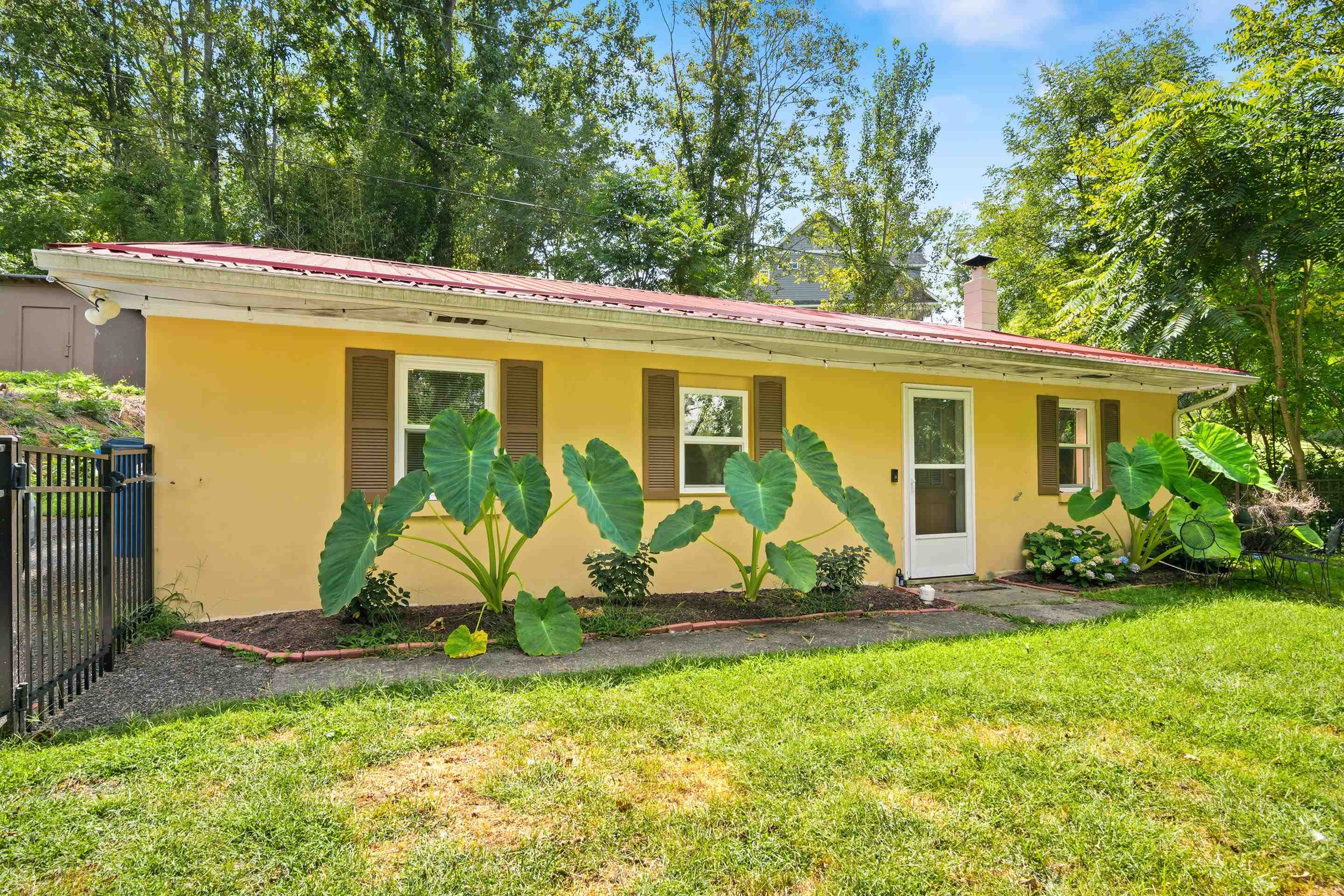 1007 Redbud Road Blacksburg, VA 24060 - Photo 2 of 21 Gallery Image 2