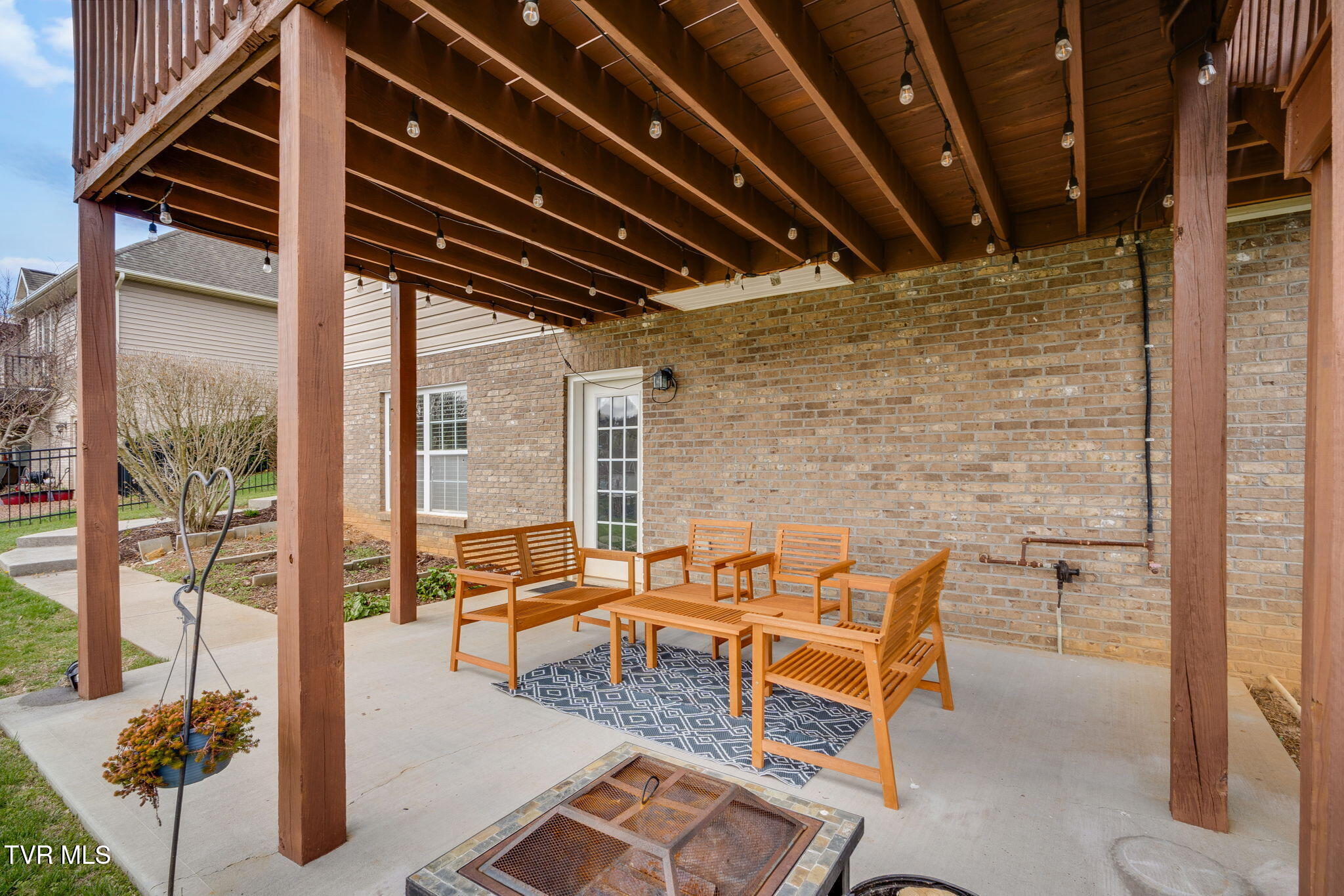 121 Springwinds Loop Johnson City, TN 37601 - Photo 56 of 72 055