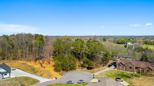 $94,900 | 1701 Sierra Lane, Sevierville, TN 37862