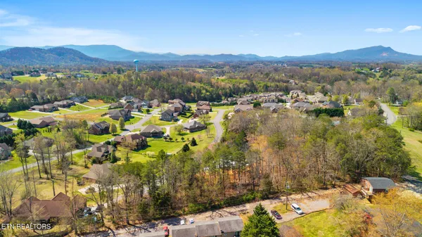 $94,900 | 1701 Sierra Lane, Sevierville, TN 37862