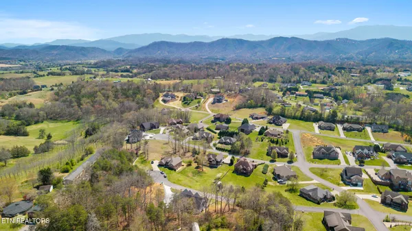 $94,900 | 1701 Sierra Lane, Sevierville, TN 37862