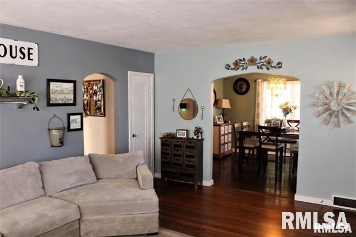 2619 South 8th Street Springfield, IL 62703 - Photo 4 of 18