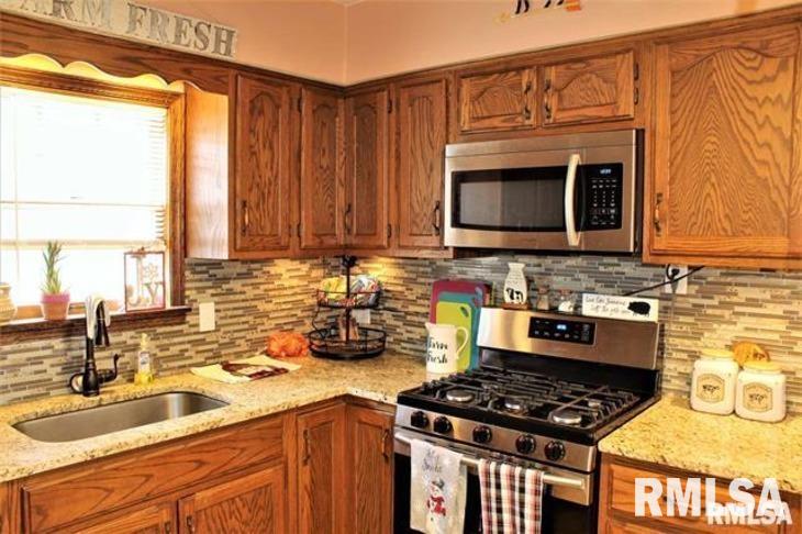 2619 South 8th Street Springfield, IL 62703 - Photo 8 of 18