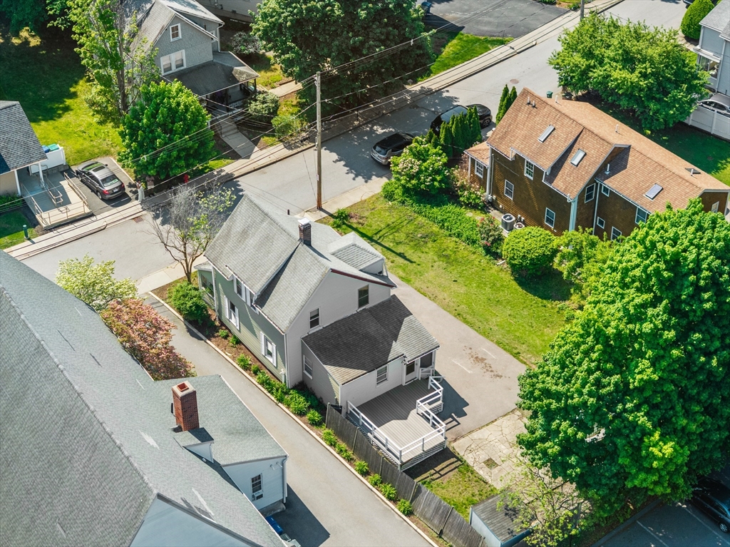 25 Curve Street Newton, MA 02465 - Photo 34 of 40