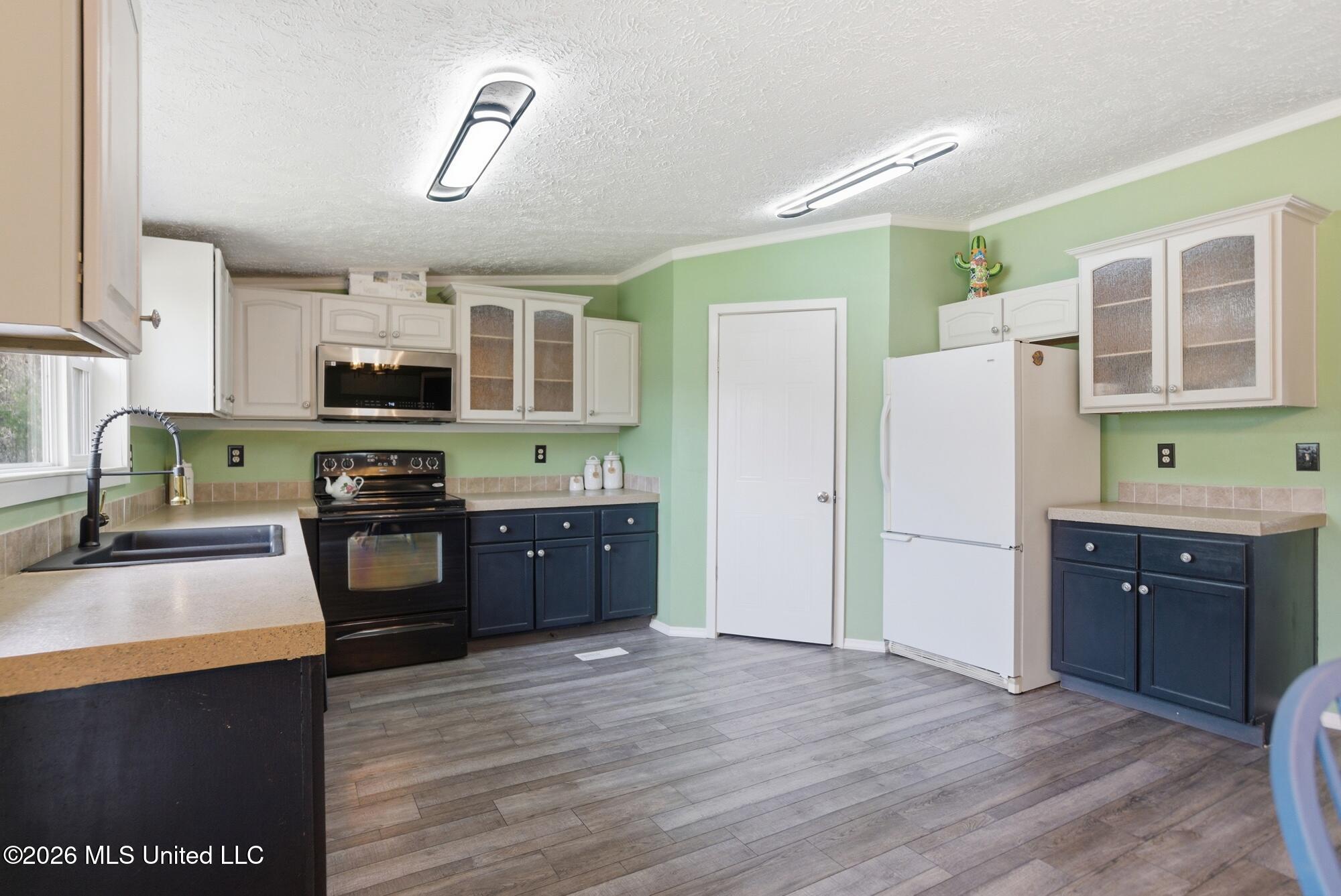 266 Shipman Firetower Road Lucedale, MS 39452 - Photo 15 of 44 Kitchen/Pantry