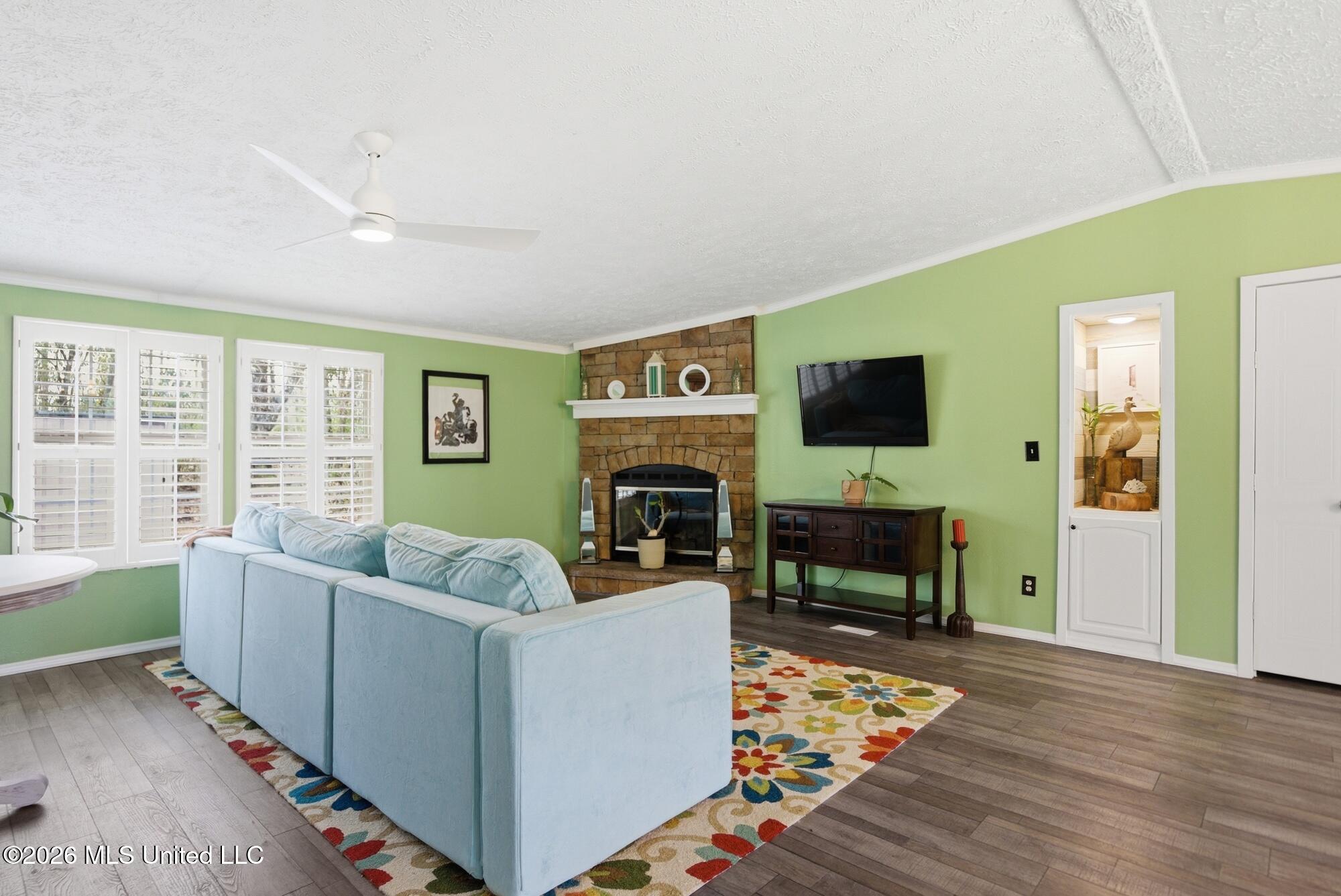 266 Shipman Firetower Road Lucedale, MS 39452 - Photo 10 of 44 Living Room