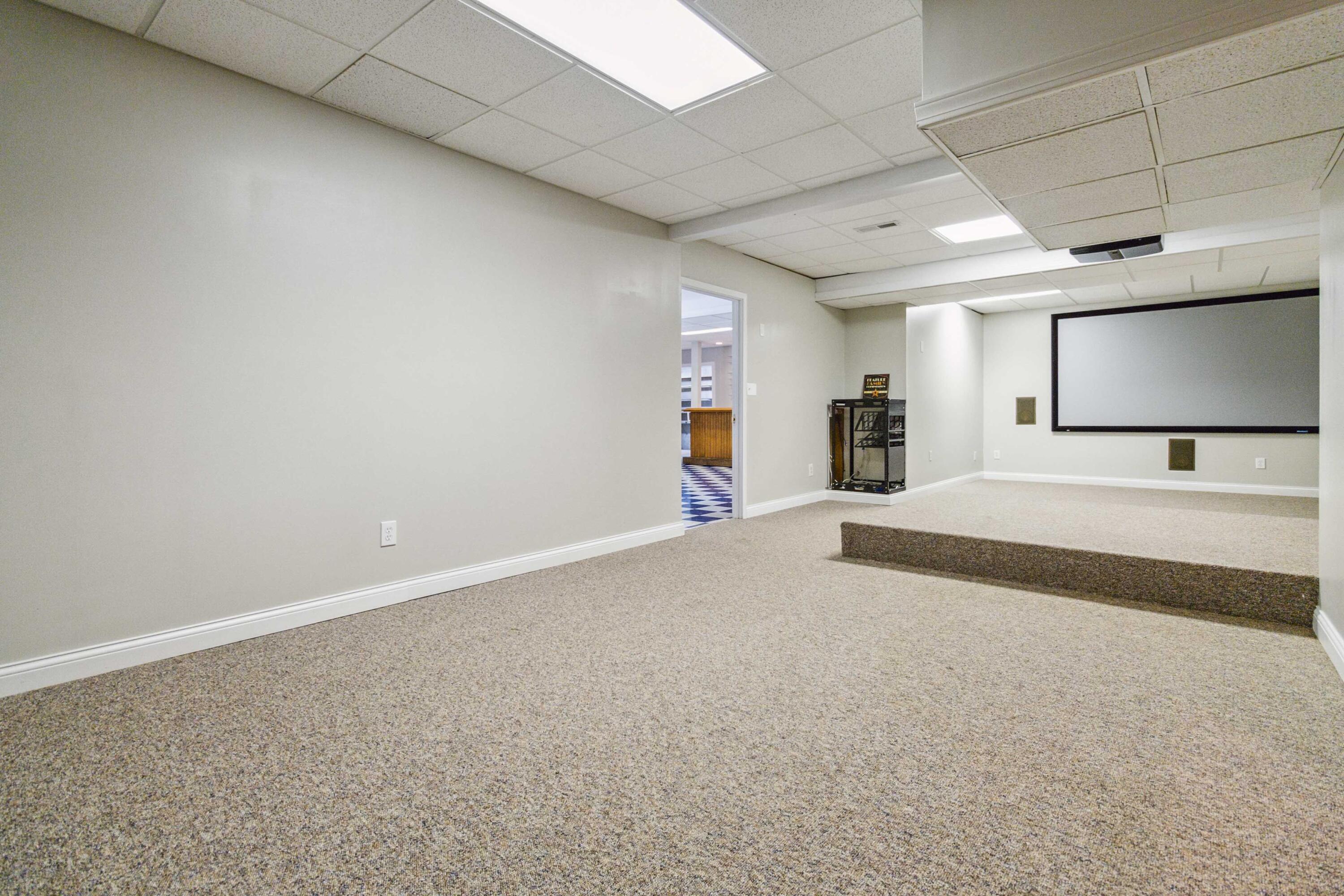 1016 Putter Point Lawrenceburg, KY 40342 - Photo 77 of 108 073