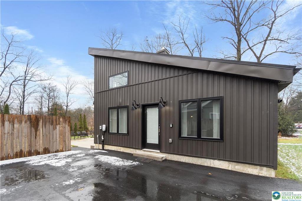 5112 Creek Road Schnecksville, PA 18078 - Photo 1 of 25